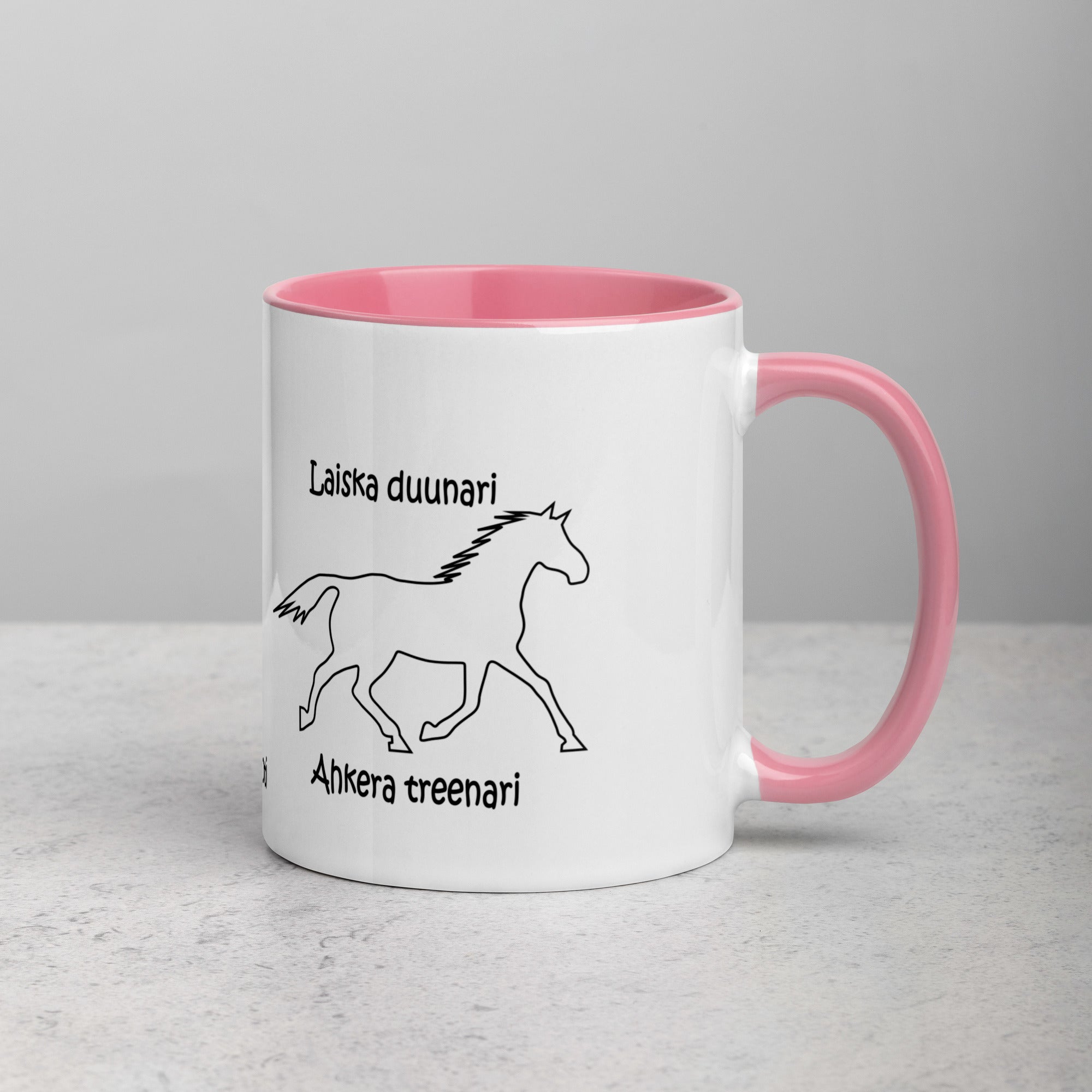 Värikäs keraaminen muki ahkera treenari hevosteemalla, huumoria päivään. 